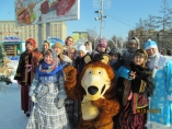 На Центральной площади Уссурийска состоялись детские утренники, посвященные Новому году и Святкам